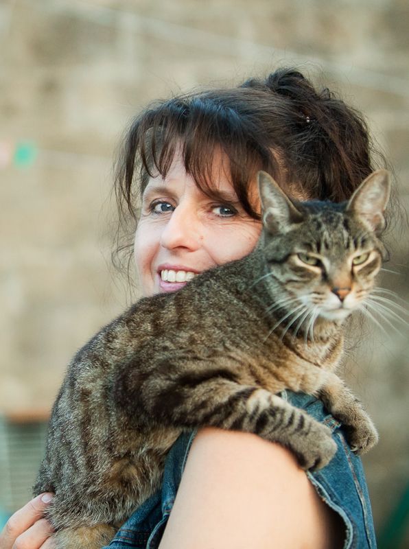 Carloline Waggershauser, Tieschützerin und Autorin